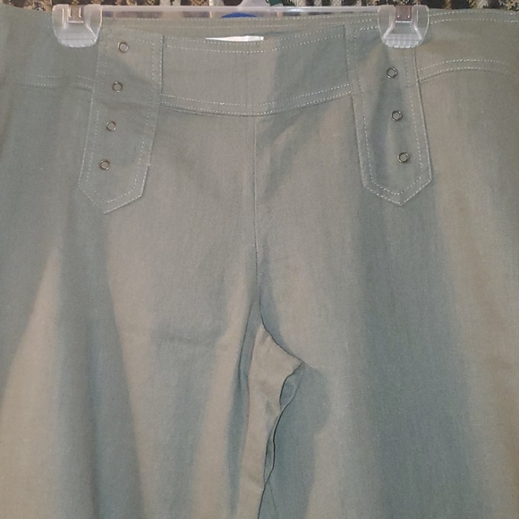 2 pairs of casual wide leg pants - Picture 3 of 6